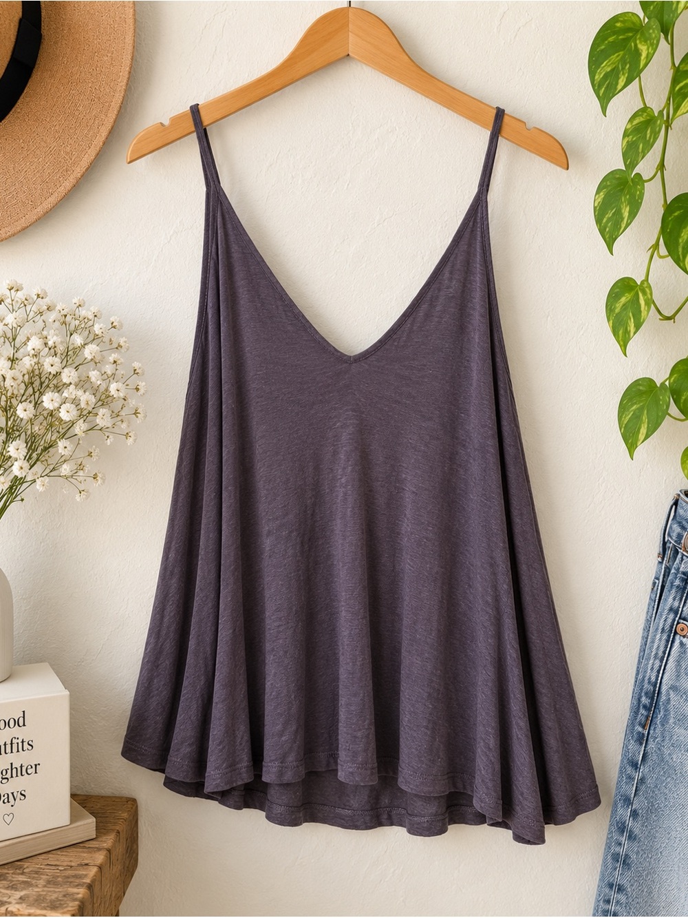 Forever 21 Charcoal Flowy V Neck Cami Tank Top Size M